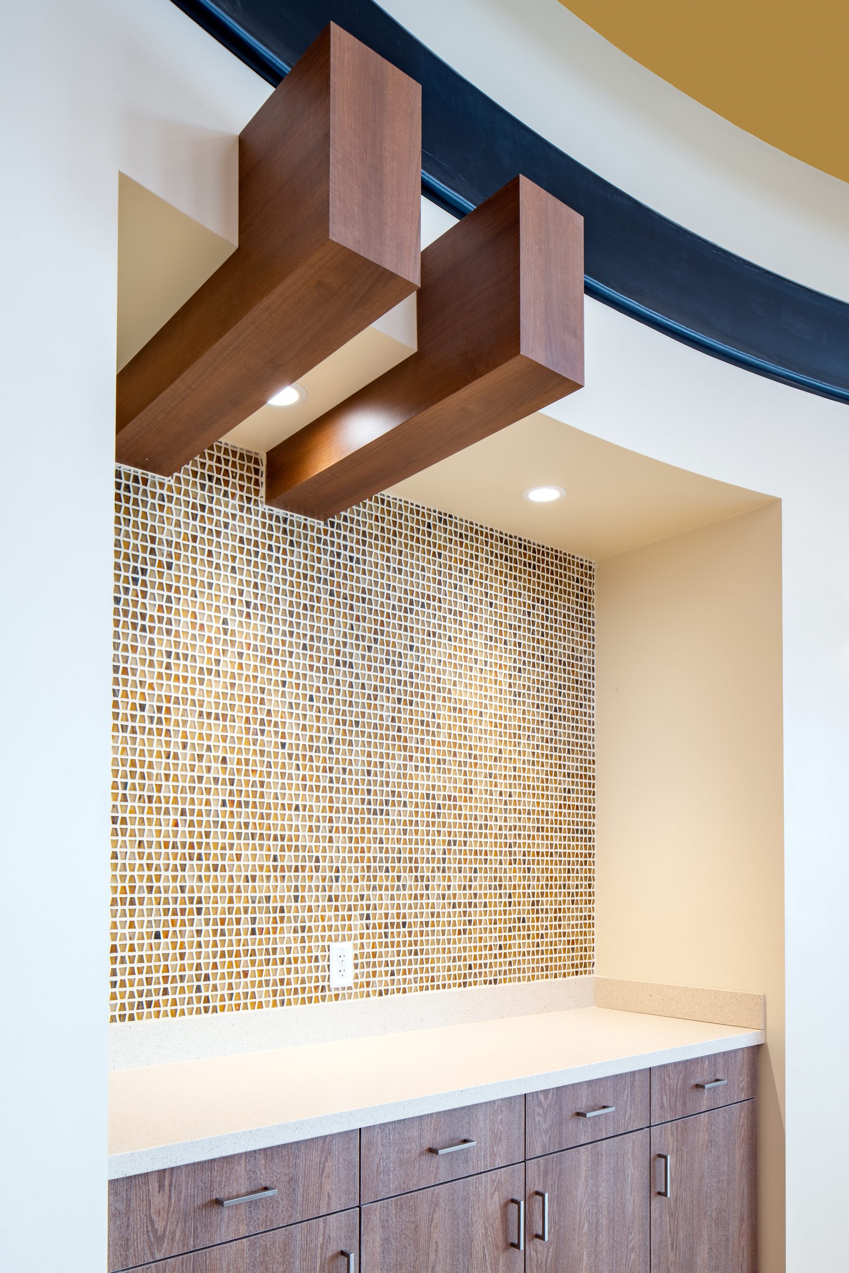 The tile reflects the colors of corn.