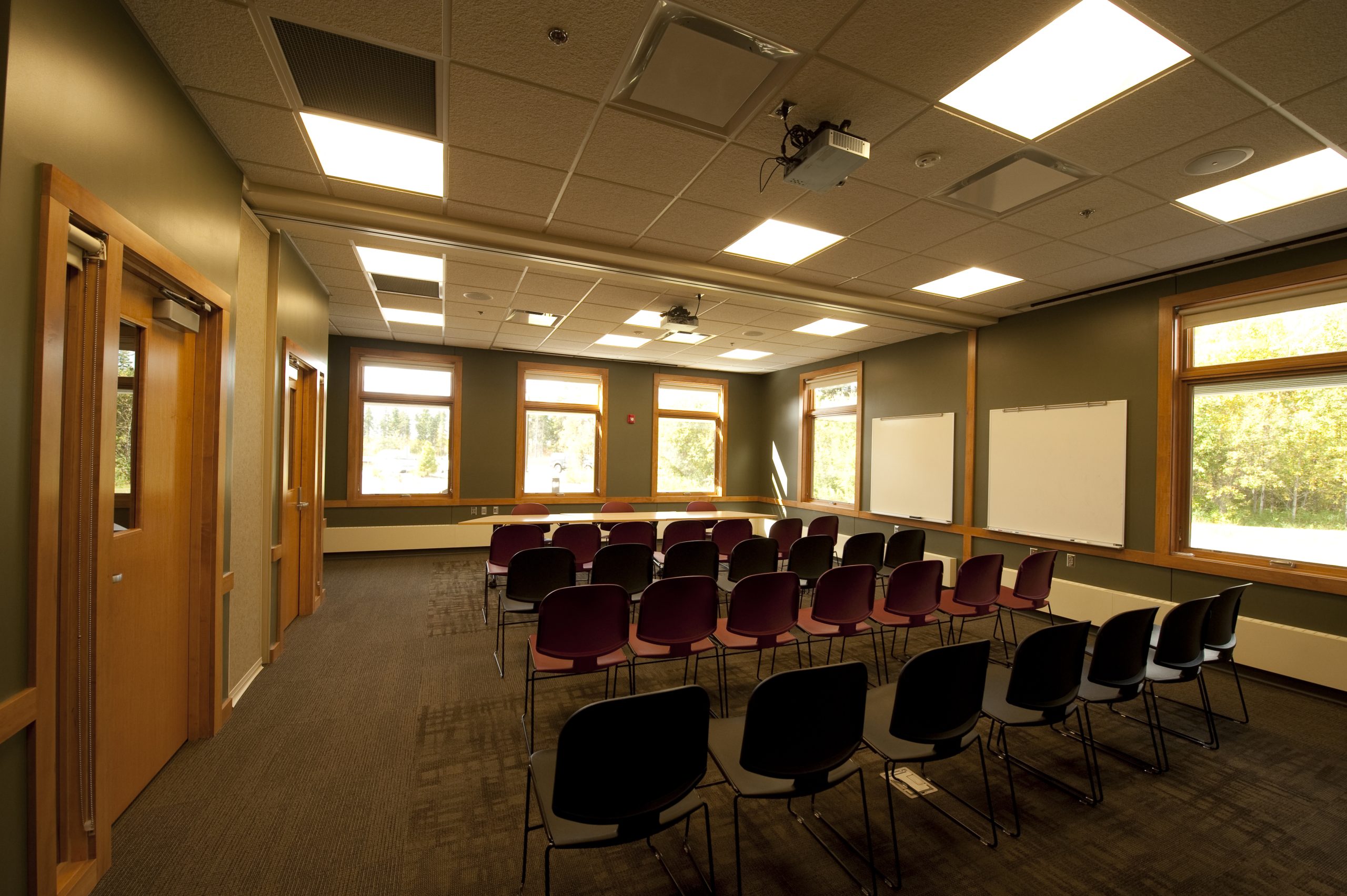 Located off the archival space, the meeting/conference rooms incorporate automatic lights that dim on sunny days.