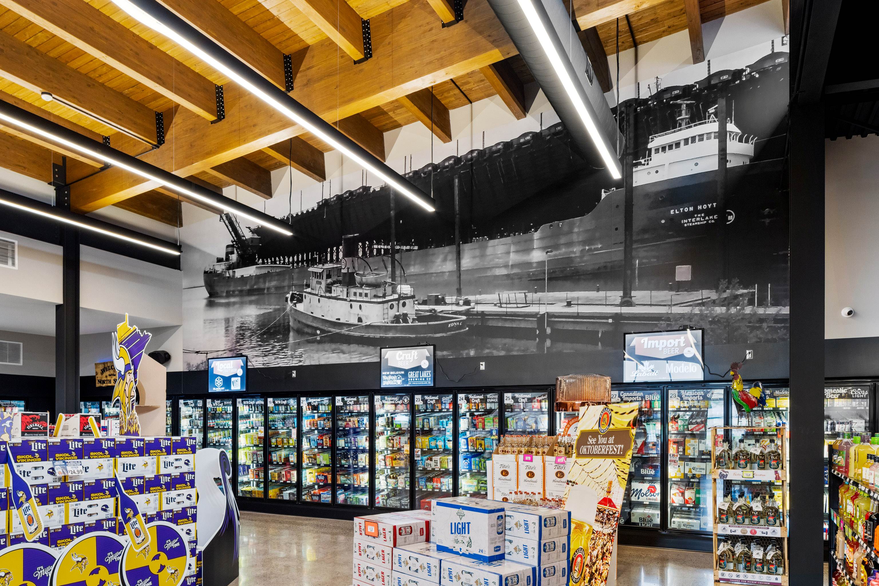 The building and design pays tribute to the area's natural beauty and rich industrial heritage through the use of materials and images.